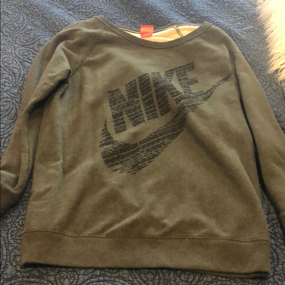 Nike sweatshirt